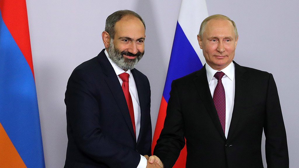 Armenian Prime Minister Nikol Pashinyan and Russian President Vladimir Putin meet May 14 in Sochi, Russia. The meeting was the first between the two men, as Armenian-Russian relations enter a fraught period. (photo: kremlin.ru)