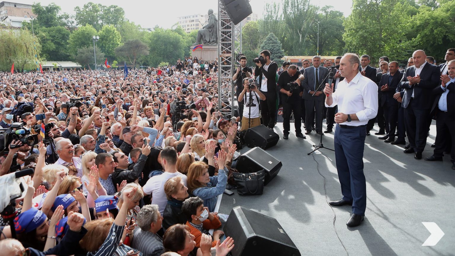 Robert Kocharyan speaking at a May 9 rally